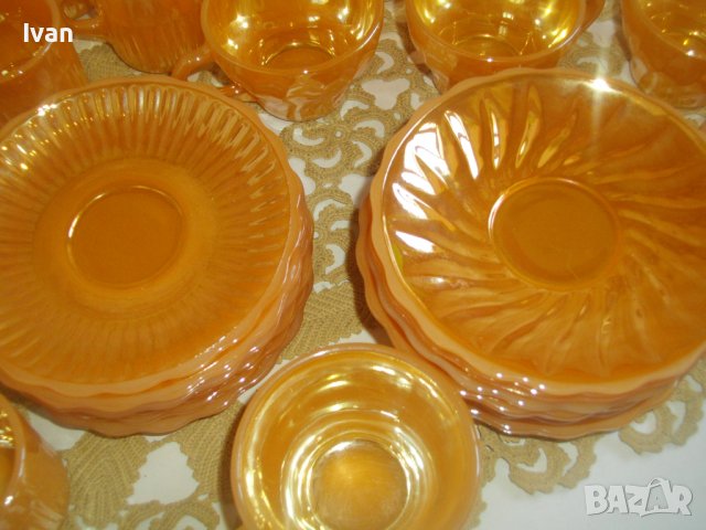 37 Части Нов Сервиз Кафе Чай Made in USA FIRE KING ANCHOR HOCKIN  Винтидж Цвят Праскова/Сьомга-1940г, снимка 15 - Сервизи - 39894665