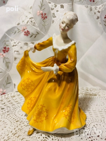 порцеланова статуетка , снимка 7 - Статуетки - 52584330