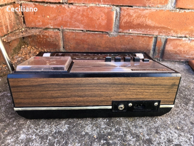 VINTAGE RADIO ITT SCHAUB LORENZ CLOCK RADIO 100 PORTABLE RADIO GERMANY , снимка 8 - Радиокасетофони, транзистори - 51785075