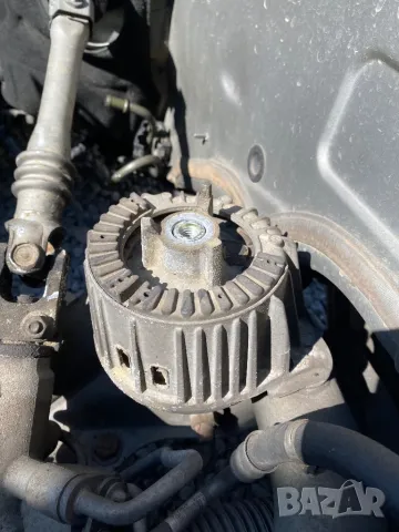 КОМПЛЕКТ ДВАТА тампона на мотора мерцедес ц класа w204 е класа w212, снимка 2 - Части - 47328134