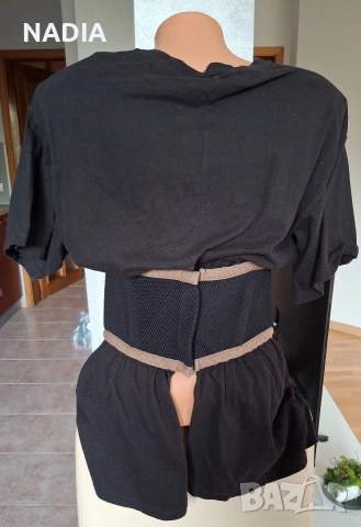 Тениска с колан на Kendall