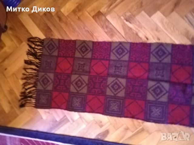 Вълнен шал Pura Lana  Pure New Wool made in Italy 150cm x 36cm, снимка 4 - Шалове - 31003456