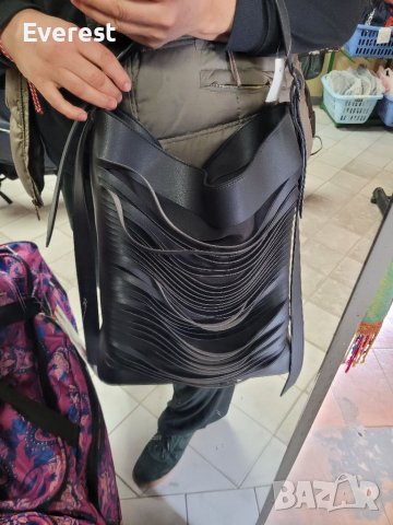 Екстравагантна черна чанта,тип торба