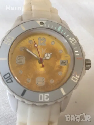 Часовник SK – Изтънченост и качество в един стилен аксесоар!, снимка 1