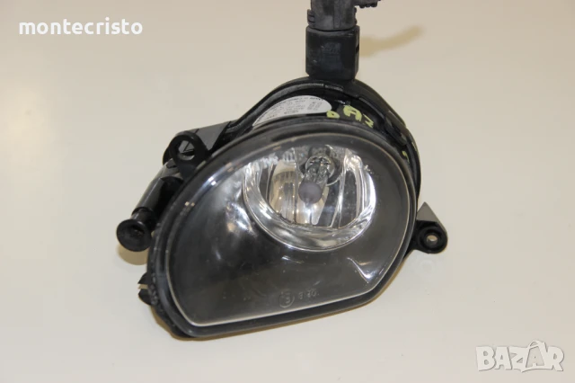 Десен халоген Audi A3 8P (2003-2008г.) ✔️HELLA 8P0941700A / 8P0 941 700 A десен фар за мъгла, снимка 2 - Части - 50637836