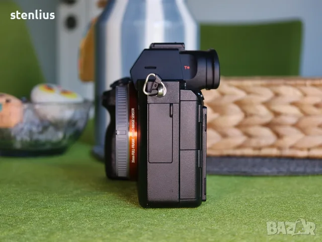 Продавам фотоапарат Sony A7 III - full frame тяло, снимка 7 - Фотоапарати - 56125495