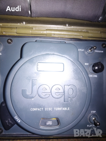 Радио-касетофон и диск на фирмата Roadstar, изработено по поръчка за автомобилната компания Jeep.  С, снимка 7 - Радиокасетофони, транзистори - 44642212