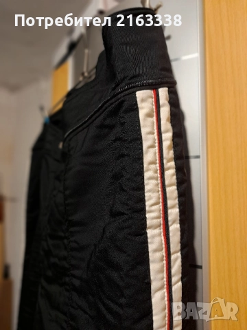 Черна грейка с бял кант, снимка 2 - Спортни дрехи, екипи - 51856129