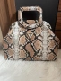 Оригинална чанта guess, снимка 2