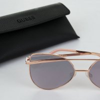 Дамски розовозлатисти слънчеви очила марка Guess , снимка 1 - Слънчеви и диоптрични очила - 37143559