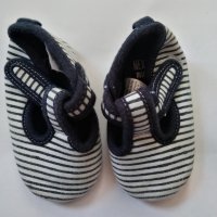 Буйки Next, снимка 1 - Бебешки обувки - 31955620