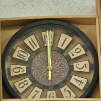Стенен дървен часовник, 25 см, снимка 1 - Стенни часовници - 44631736