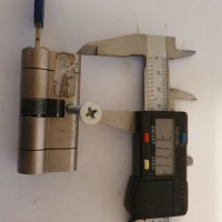 Патронник с ямков секретен ключ 62 мм равностранен, снимка 2 - Входни врати - 35010743