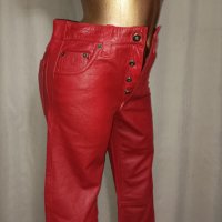М Червен кожен тричетвърти панталон, снимка 1 - Къси панталони и бермуди - 36845680