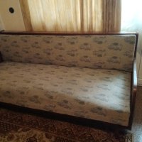 Разтегателен диван от соца, снимка 1 - Дивани и мека мебел - 42802098