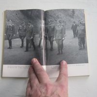 Армейска военна книга 2 световна война   Хитлер  10, снимка 6 - Специализирана литература - 31158018