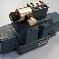 Хидравличен разпределител Bosch 0810 010 952, 0810 091 404 96VDC directional control valve, снимка 3 - Резервни части за машини - 37836095