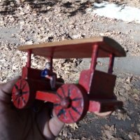 Червено дървено вагонче, снимка 2 - Колекции - 30875567