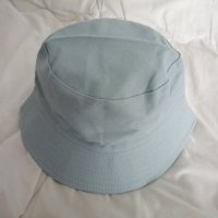 Изчистена шапка идиотка в син цвят, снимка 3 - Шапки - 39113312