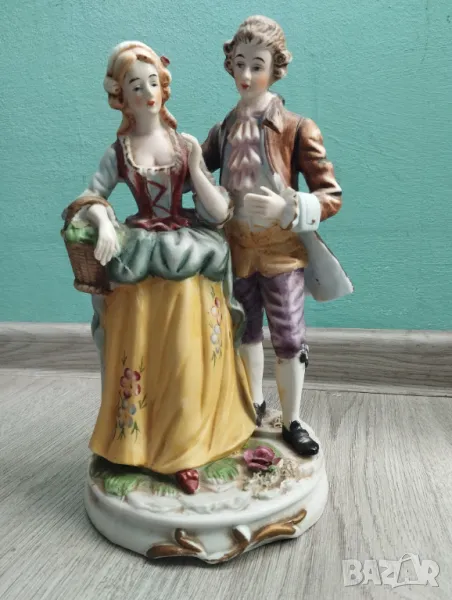 Порцеланова статуетка,композиция, снимка 1