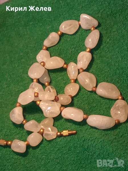 СТАРО СКЪПОЦЕННО КОЛИЕ НАТУРАЛЕН МЛЕЧЕН КВАРЦ с БРОНЗОВА ЗАКОПЧАЛКА на ВИНТ 34673, снимка 1