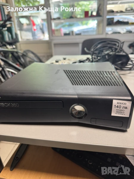 XBOX 360 500GB с 2 джойстика , снимка 1