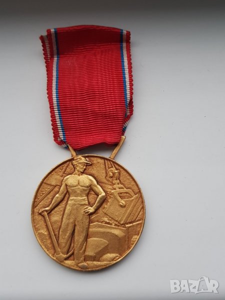 Френски сребърен позлатен медал, снимка 1