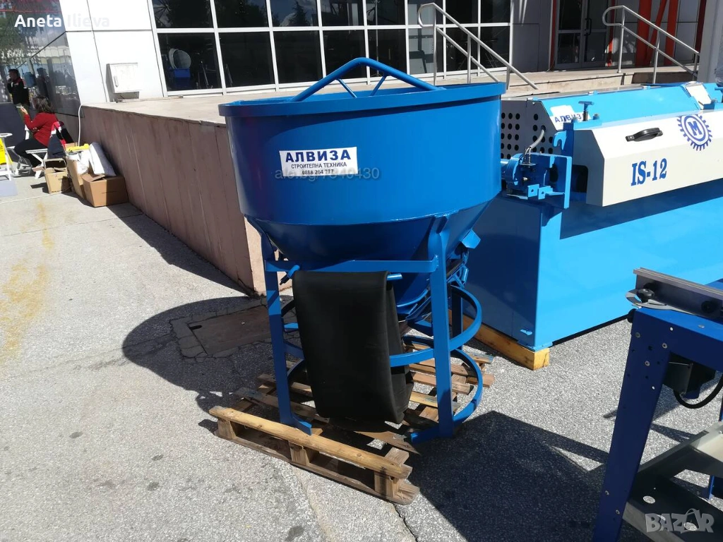 италиански кюбел за бетон с вместимост 500 л и гумен ръкав, снимка 1