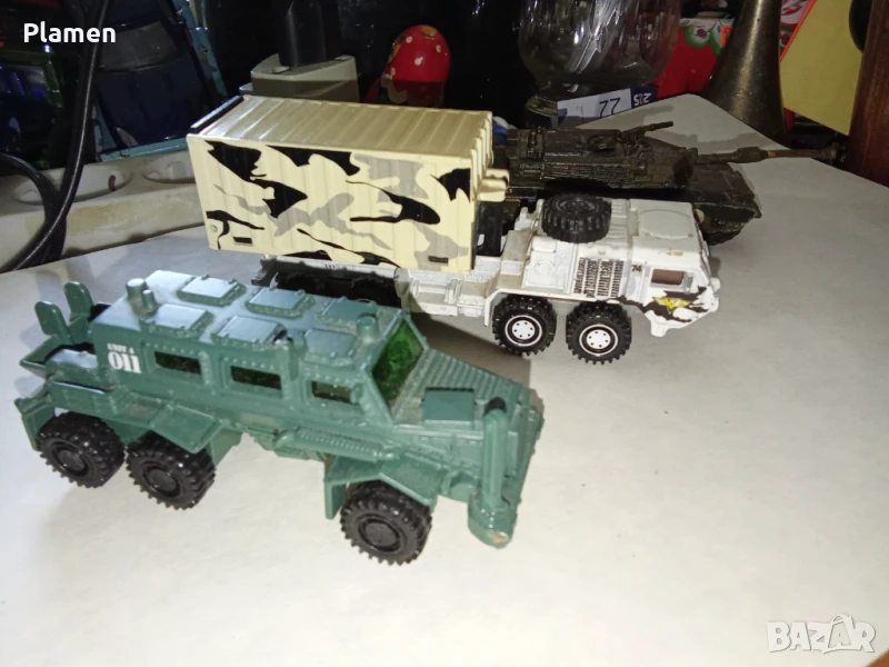 Три колички на Мачбокс танк БМП и влекач, снимка 1