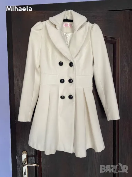 Бяло палто, снимка 1
