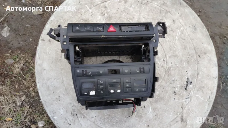 Конзола, климатик и копче аварийни за Ауди а6 ц5, снимка 1