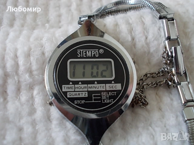 Стар електронен часовник STEMPO , снимка 1