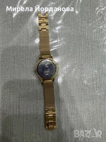 Дамски часовник Guess, снимка 4 - Дамски - 55709844