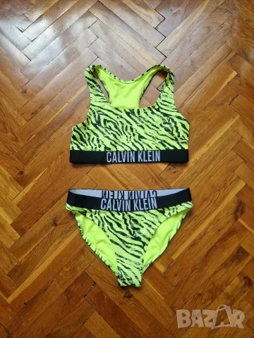 Страхотен детски бански CALVIN KLEIN размер 12 - 14 години , снимка 2 - Детско бельо и бански  - 55734596