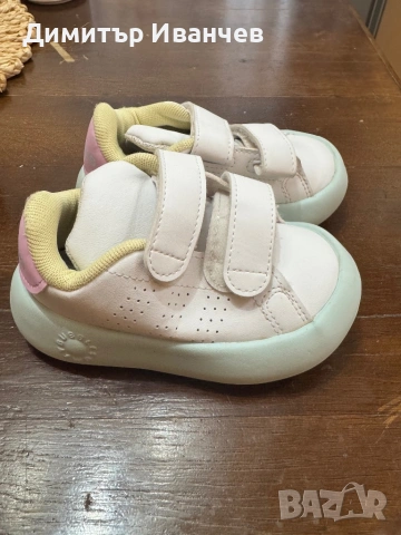 Маратонки, снимка 2 - Детски маратонки - 54056315