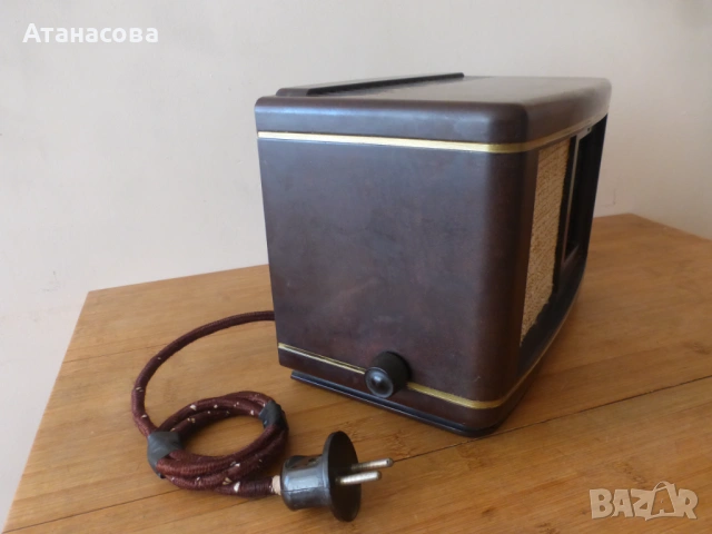 Бакелитово лампово радио Philips Филипс 1943 г WW2 Tuner, снимка 4 - Антикварни и старинни предмети - 53013792
