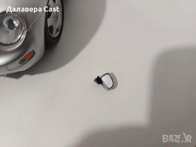 1/18 Volkswagen New Beetle Solido , снимка 3 - Колекции - 54198052