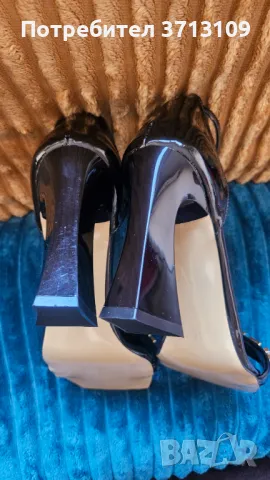 Нови дамски сандали VERSACE ,No 40, снимка 9 - Сандали - 49404796