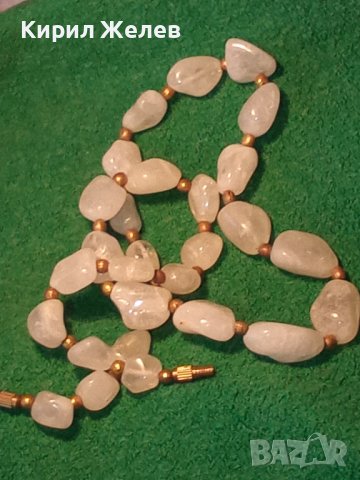 СТАРО СКЪПОЦЕННО КОЛИЕ НАТУРАЛЕН МЛЕЧЕН КВАРЦ с БРОНЗОВА ЗАКОПЧАЛКА на ВИНТ 34673