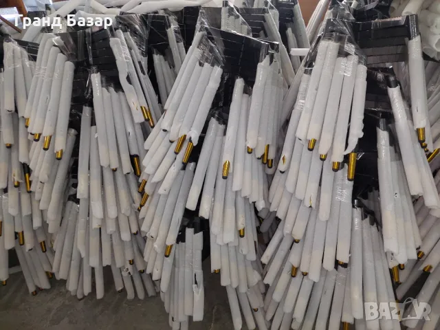 Трапезен стол,дамаска кадифе тип баклава и метални крака,налични количества. Цена 100 лв., снимка 8 - Столове - 46723447