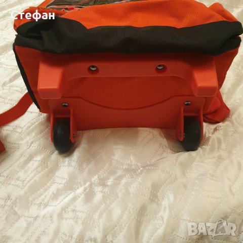 Чисто нова оригинална раница на ферари, снимка 6 - Спортна екипировка - 30567686