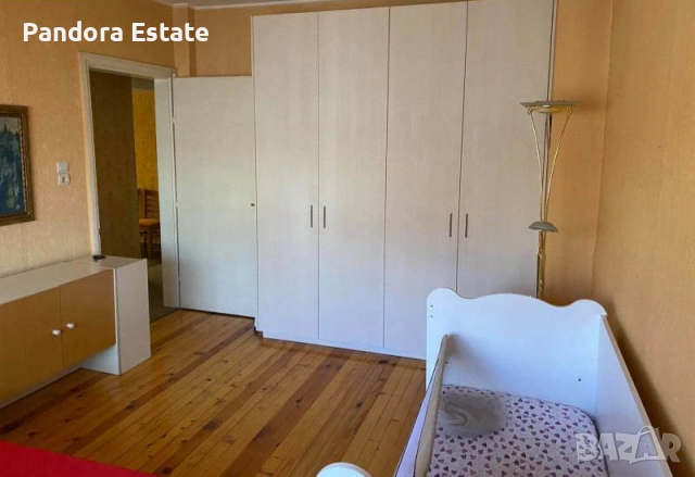 Продава четиристаен апартамент в кв. Изток, снимка 7 - Апартаменти - 53372428