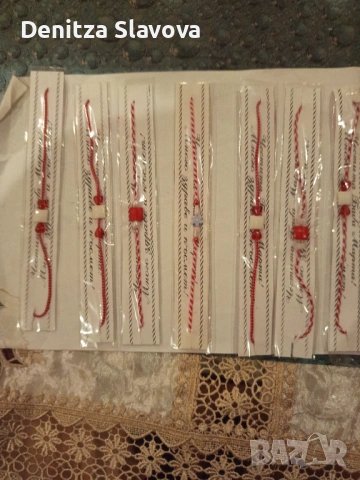 Продавам лот мартеници,275 броя., снимка 4 - Гривни - 53296750