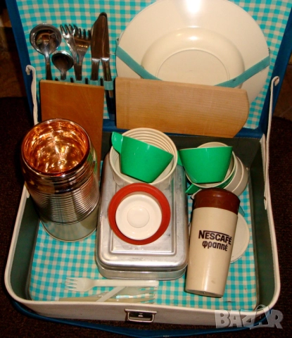 Ретро куфар за пикник LOTU -THUM 50-те, снимка 2 - Антикварни и старинни предмети - 52801976