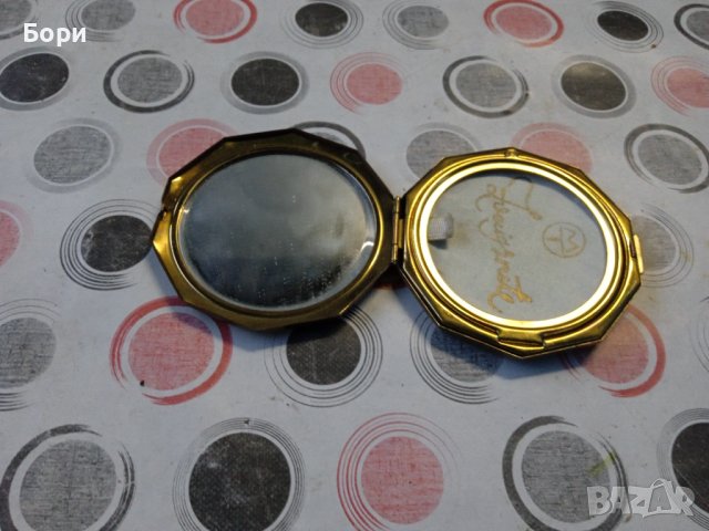 Zvaigznite стара месингова пудриера , снимка 7 - Други ценни предмети - 38254871