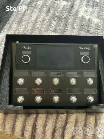 Китарен процесор fender tone master pro+ кейс и педал, снимка 3 - Китари - 56300059