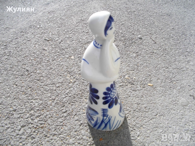РЪЧНО РИСУВАН ПОРЦЕЛАН ПОРЦЕЛАНОВА ФИГУРА СТАТУЕТКА СССР , снимка 4 - Антикварни и старинни предмети - 51623462