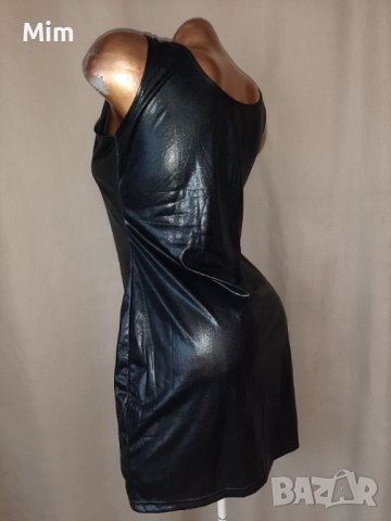 M/L Черна рокля от еко кожа, снимка 3 - Рокли - 40532870