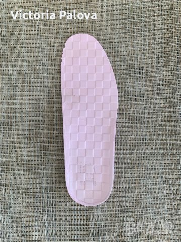 Скъпи маркови гуменки(slip-on) VANS, снимка 7 - Дамски ежедневни обувки - 37735810