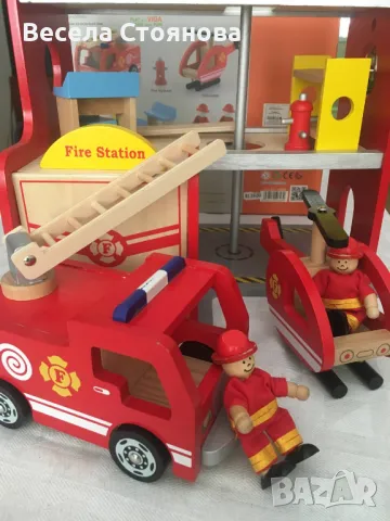 Детска Пожарна станция - дърво, снимка 4 - Коли, камиони, мотори, писти - 50054748
